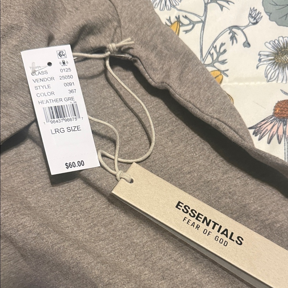 Essentials Fear of God sweatshirt - Picture 2 of 4